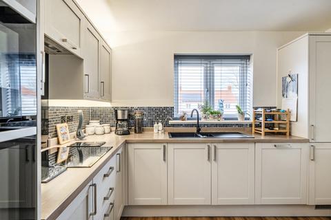 3 bedroom terraced house for sale, Broad Street, Chard, Somerset, TA20