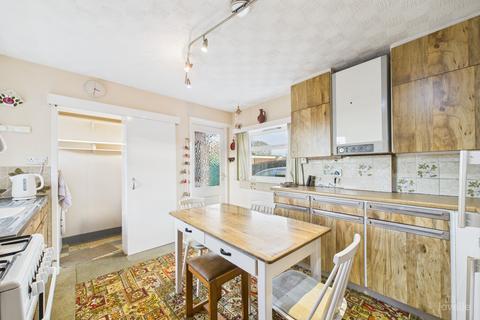3 bedroom semi-detached house for sale, Wold Road, North Lincolnshire DN19