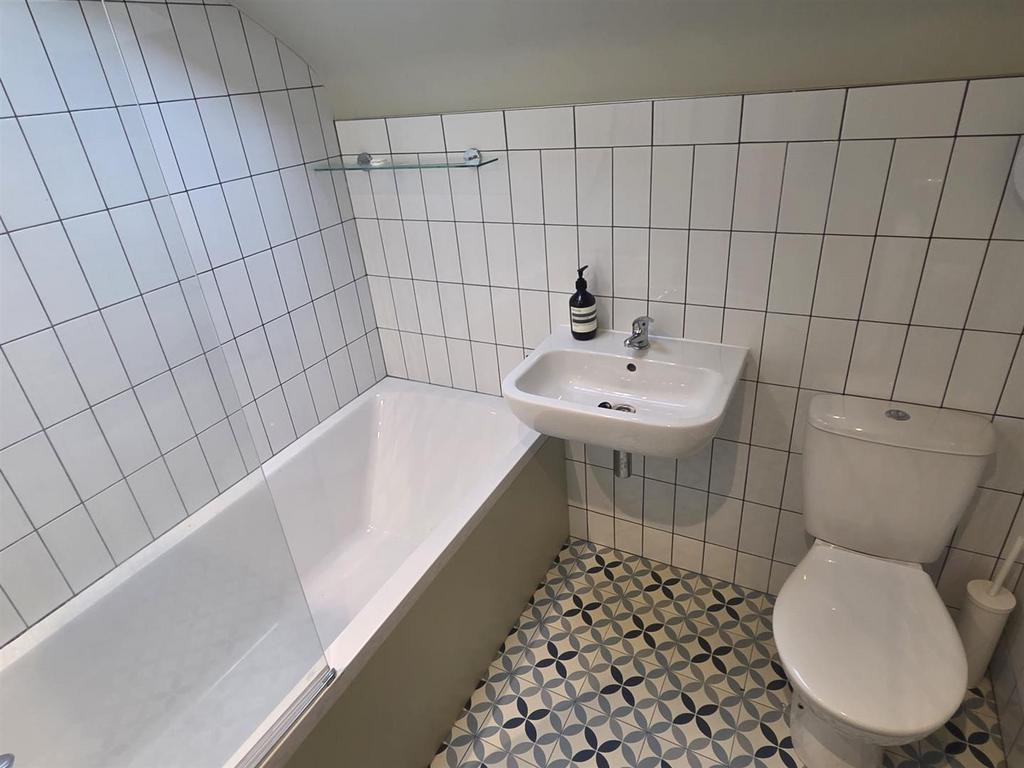 74 South Road 12.jpeg