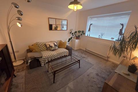 4 bedroom terraced house to rent, South Road, Birmingham B23