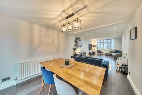 3 bedroom semi-detached house for sale, Church Lane, London NW9