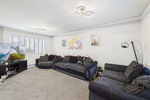 3 bedroom terraced house for sale, Rangoon Close, Colchester CO2