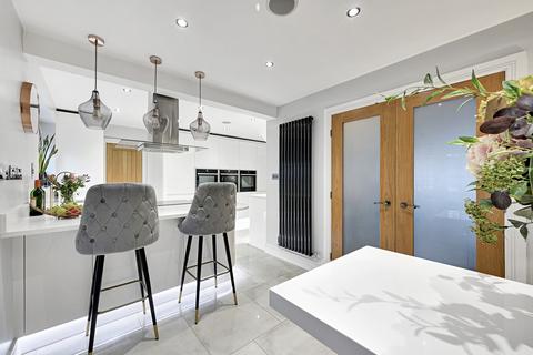 4 bedroom detached house for sale, Chisacre Drive, Shevington, Wigan, Greater Manchester. WN6 8ER