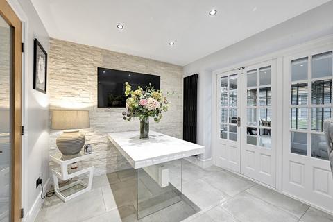 4 bedroom detached house for sale, Chisacre Drive, Shevington, Wigan, Greater Manchester. WN6 8ER