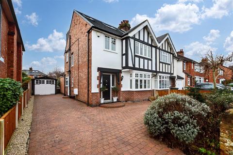 5 bedroom semi-detached house for sale, Woodland Grove, Beeston, Nottingham