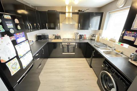 4 bedroom detached house for sale, Broad Birches, Ellesmere Port