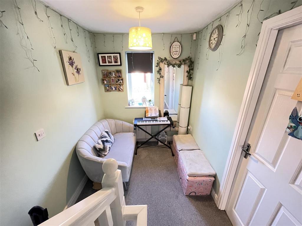 1st Floor Landing