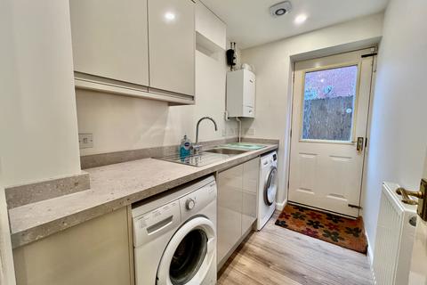 4 bedroom detached house for sale, Barrowby Road, Grantham, NG31