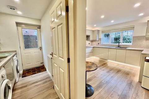 4 bedroom detached house for sale, Barrowby Road, Grantham, NG31