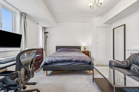 Studio to rent, Sloane Avenue Mansions, Sloane Avenue, SW3