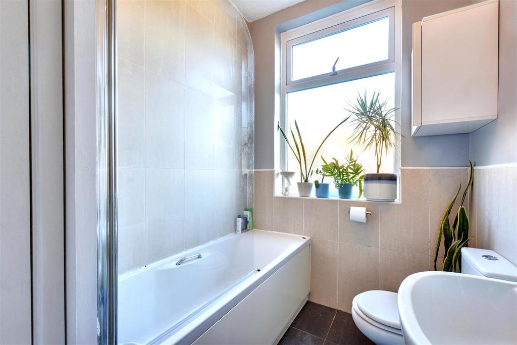 Bathroom (3).jpeg