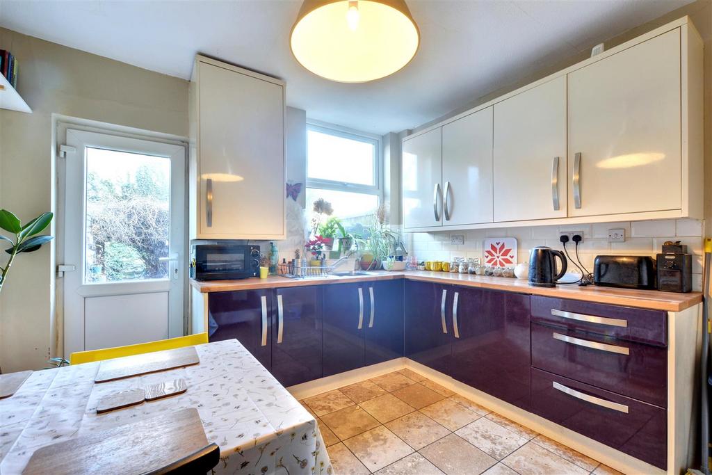 Kitchen (3).jpeg