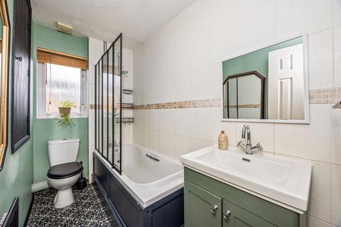 2 bedroom end of terrace house for sale, Ropeland Way, Horsham, RH12