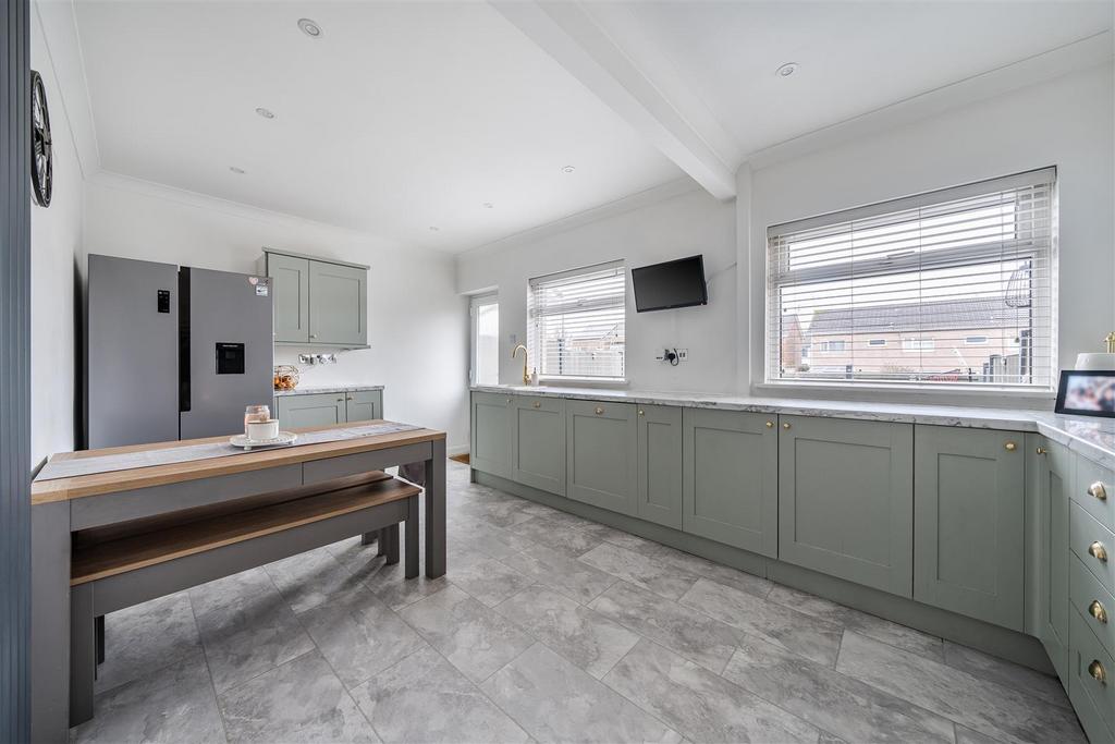 Kitchen / Diner