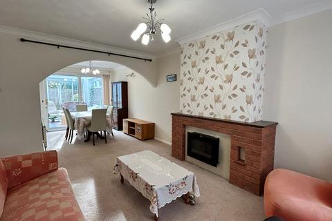 3 bedroom semi-detached house to rent, Meliden Way, Stoke-On-Trent, ST4
