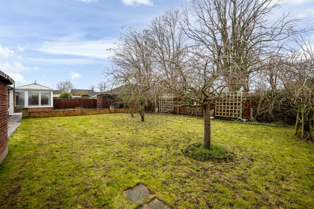 15 Kitwood Close (Boston)-12