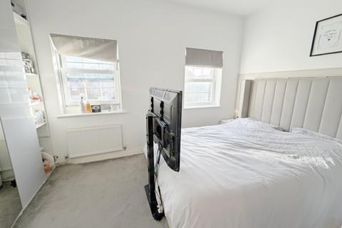2 bedroom end of terrace house for sale, Brocklehurst Road, Bedford MK42