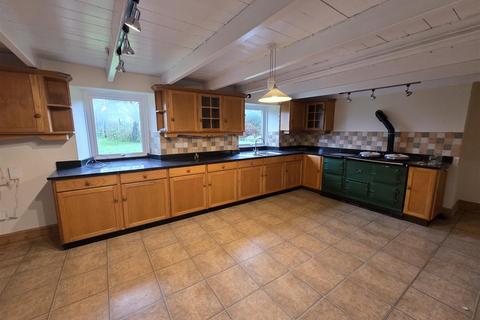 4 bedroom farm house to rent, Zelah