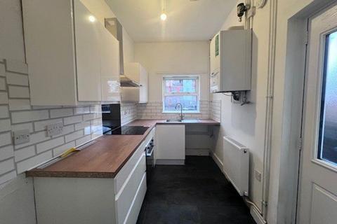 2 bedroom terraced house to rent, Salisbury Street, Long Eaton, NG10 1BA