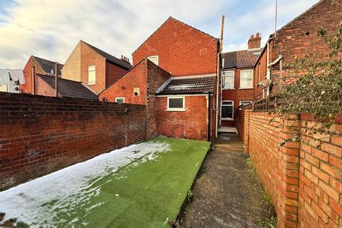3 bedroom terraced house to rent, Alderson Road, Norfolk NR30