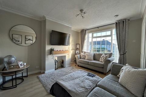2 bedroom semi-detached house for sale, Larch Hill Crescent, Odsal, Bradford, BD6
