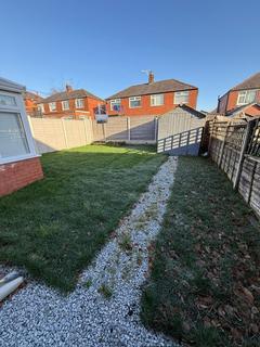 2 bedroom semi-detached house to rent, Lincoln Drive, Bury, Lancashire, BL9