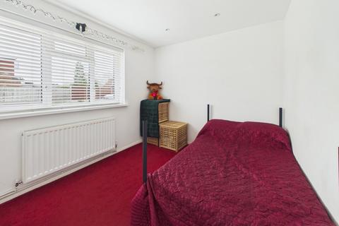 undefined, Grove Close, Old Windsor, Berkshire, SL4