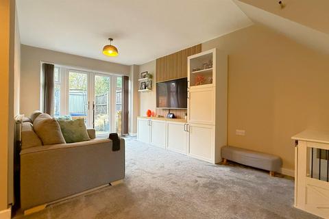 3 bedroom end of terrace house for sale, Dornie Drive, Birmingham B38