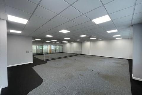 Industrial unit to rent, Molly Millars Ln Wokingham RG41 2RF