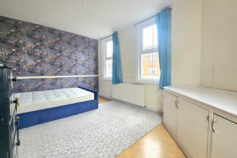 1 bedroom maisonette to rent, Kingston Road, London SW19