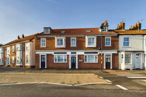 2 bedroom flat for sale, Middle Street South, Driffield, YO25 6PT