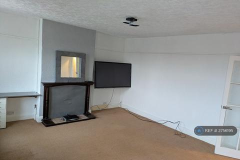 2 bedroom flat to rent, Manchester Road, Droylsden, Manchester, M43