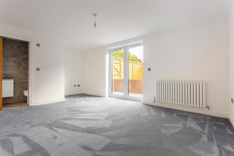 2 bedroom apartment to rent, Freshfield Road, Brighton