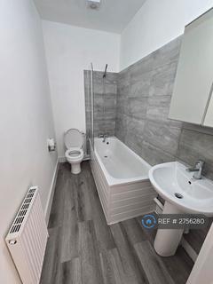 4 bedroom terraced house to rent, Durants Road, Enfield, EN3