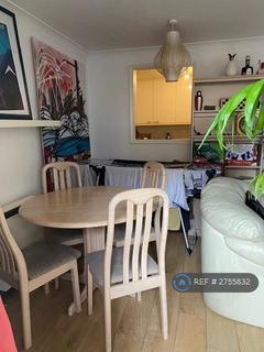 2 bedroom flat to rent, Scotia Building, London, E1W