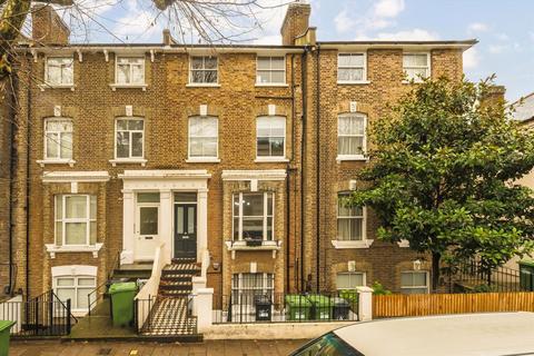 1 bedroom flat to rent, Loftus Road, London W12