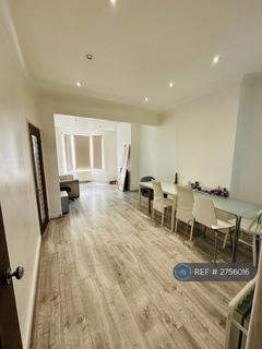 3 bedroom terraced house to rent, Chichester Road, Leyton Stone, E11