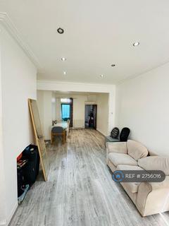 3 bedroom terraced house to rent, Chichester Road, Leyton Stone, E11
