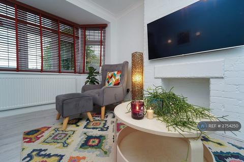 undefined, Brampton Gardens, Hersham, Walton-On-Thames, KT12