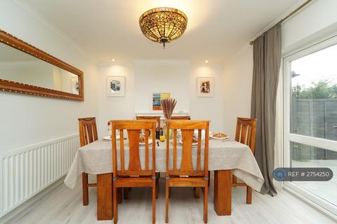 undefined, Brampton Gardens, Hersham, Walton-On-Thames, KT12