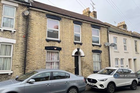 1 bedroom flat to rent, Dale Street, Chatham, ME4