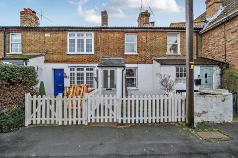 2 bedroom terraced house to rent, Englefield Green