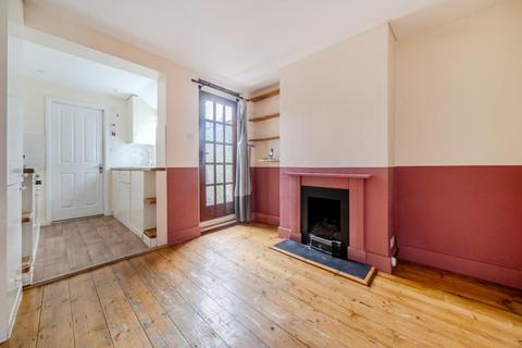 2 bedroom terraced house to rent, Englefield Green