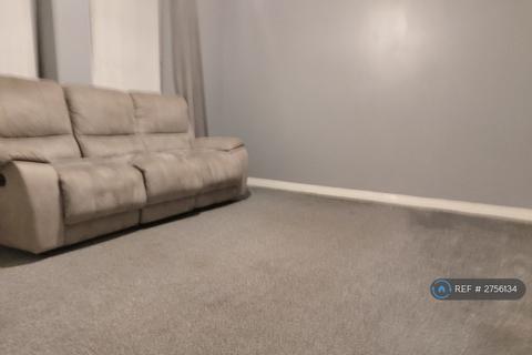 2 bedroom flat to rent, National Court, Methil, Leven, KY8