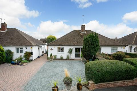 3 bedroom semi-detached bungalow for sale, The Dell, Caddington, LU1