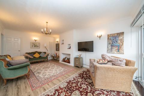 3 bedroom semi-detached bungalow for sale, The Dell, Caddington, LU1