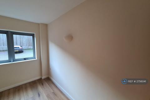 2 bedroom flat to rent, Portland Square, Nottingham, NG7