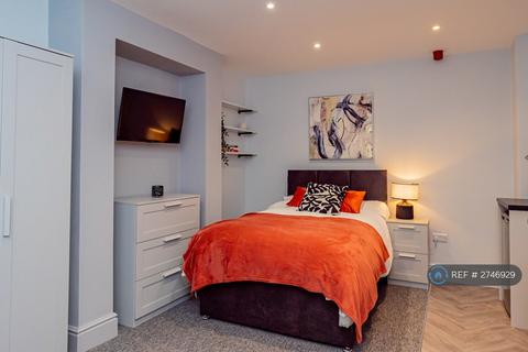 Studio to rent, London Road, Reading, RG1