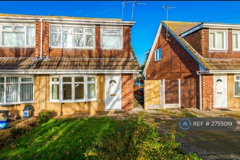 3 bedroom semi-detached house to rent, Glan Y Gors, Prestatyn, LL19