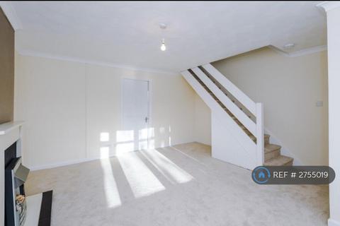 3 bedroom semi-detached house to rent, Glan Y Gors, Prestatyn, LL19